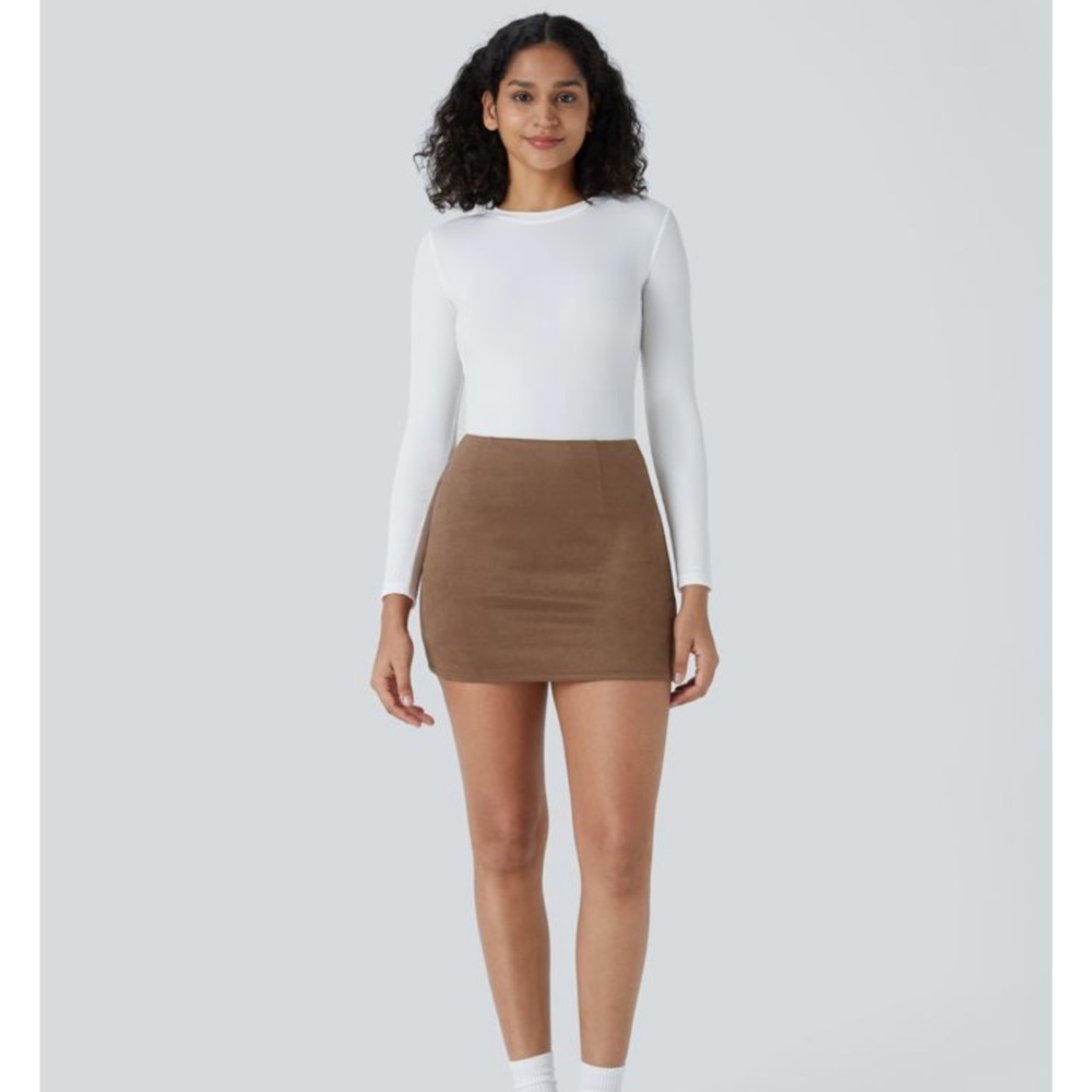 NWT Halara High Waisted 2-in-1 Bodycon Suede Mini Casual Skirt